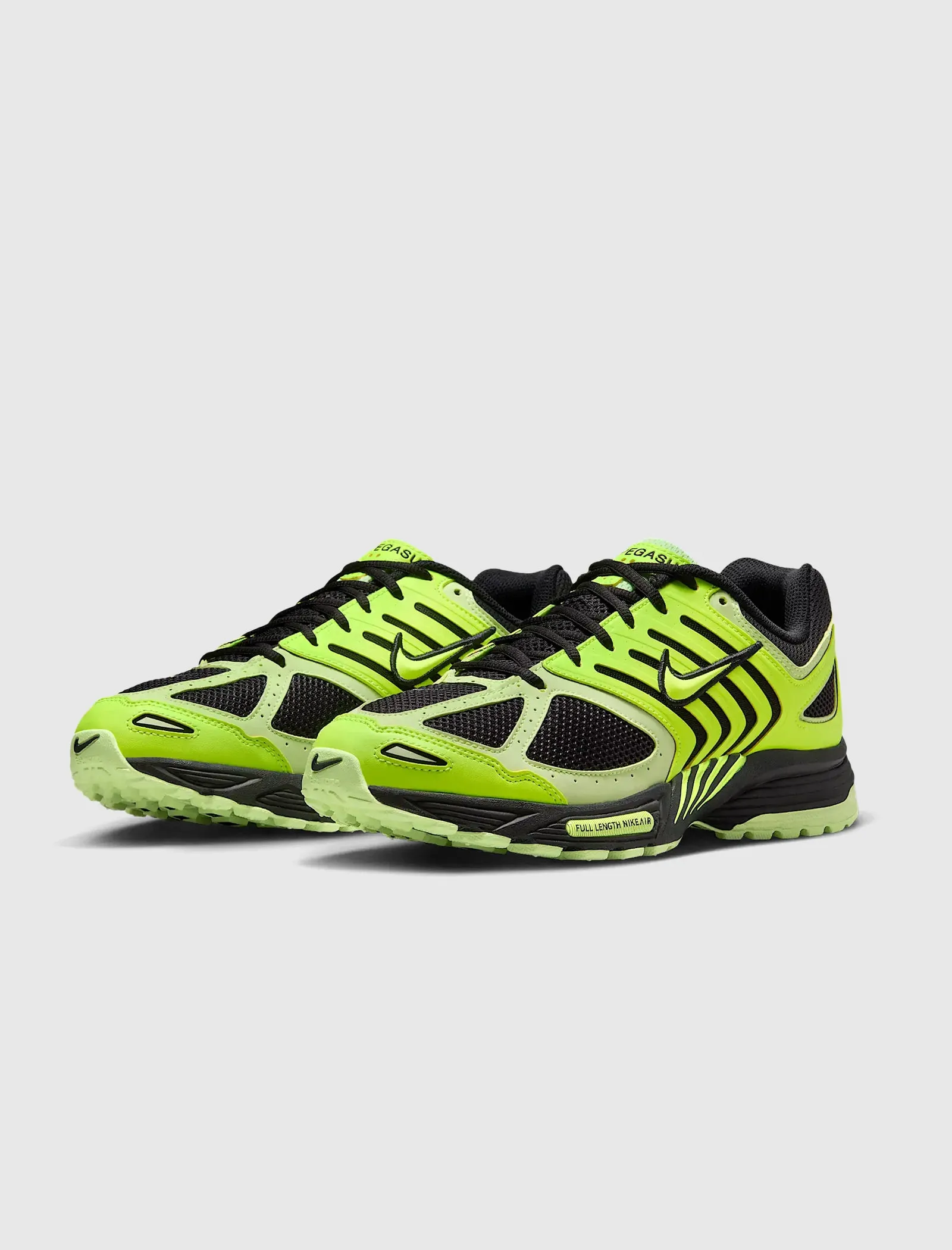 AIR PEGASUS 2005 