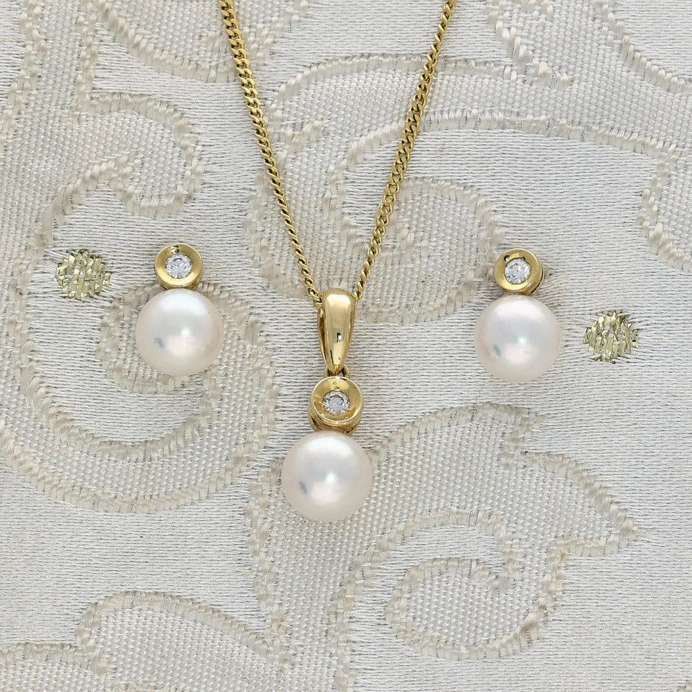 Akoya Pearl & Bezel Set Diamond 18ct Yellow Gold Earrings