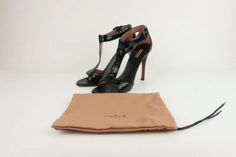 Alaia T-Band Sandalen Schwarz Lackleder Größe 38.5 Offene Zehen Absatz