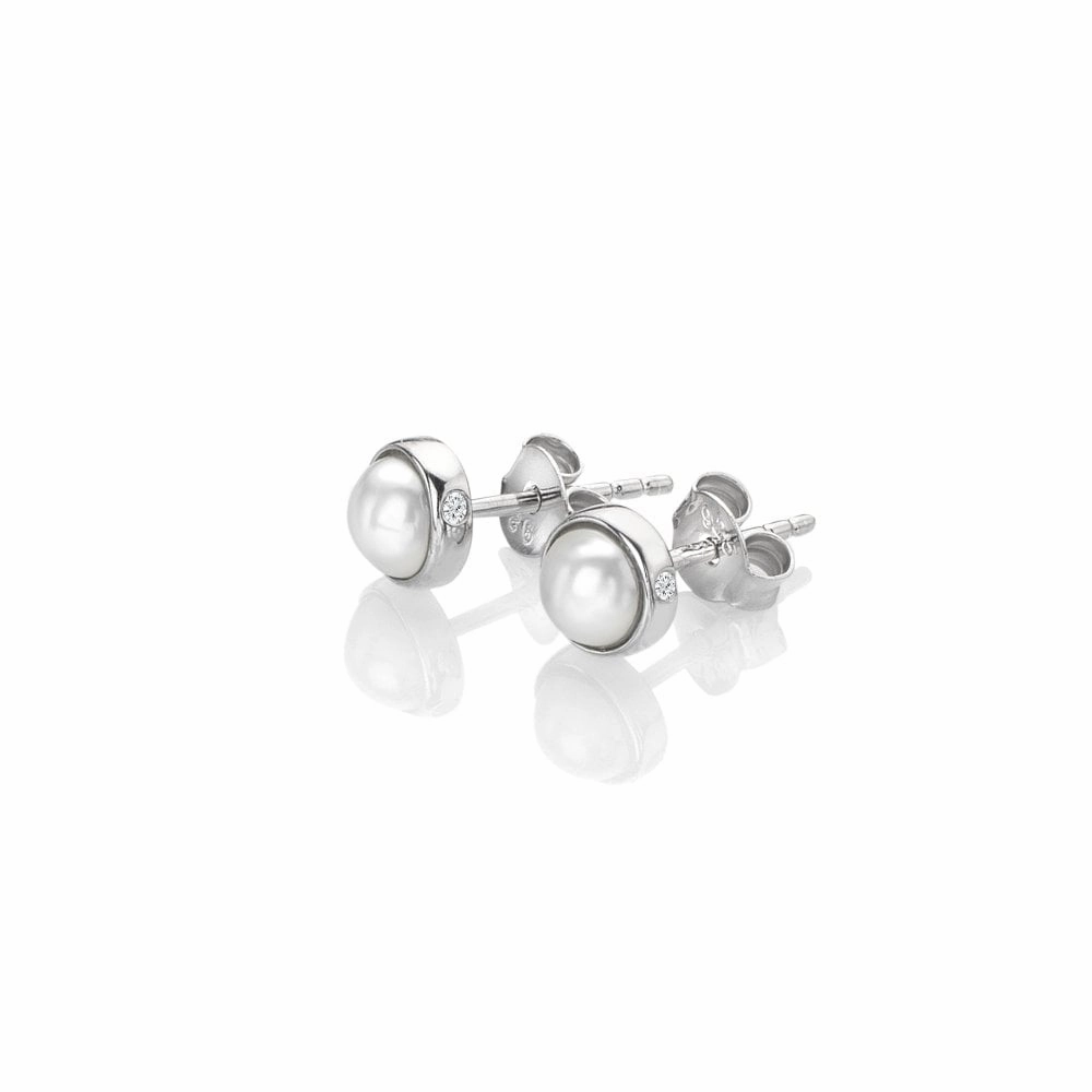 Amulets Pearl Earrings texture-diamond  
