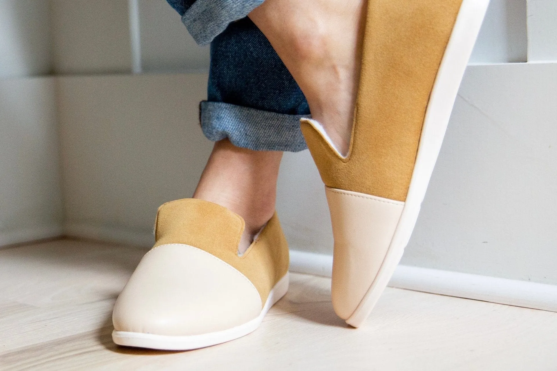 Apple Leder & Veganes Wildleder Hausschuhe | Blush & Zimt