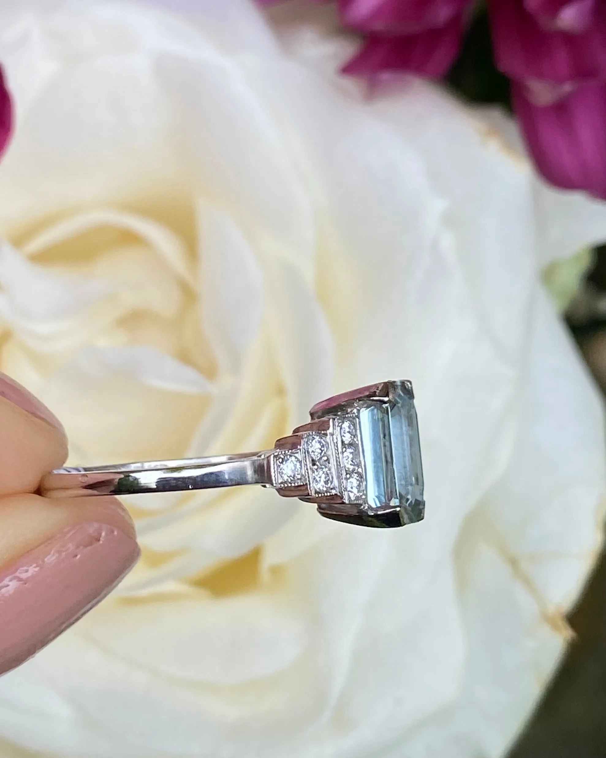 Art Deco Aquamarine and Diamond Ring Platinum 0.25ct   1.90ct