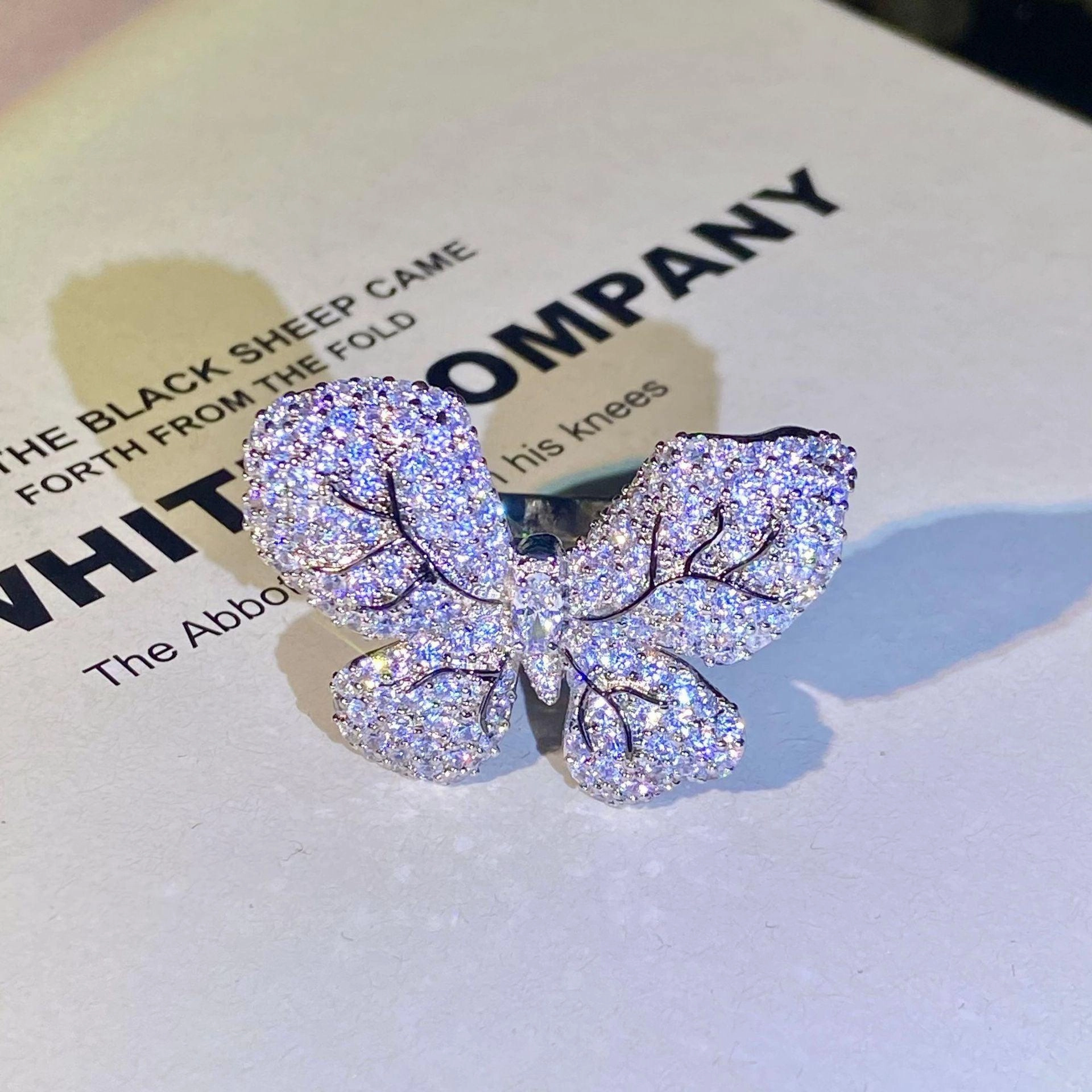 Atmospheric Diamond Temperament Female Group Inset Zircon Butterfly Opening Ring Jewelry