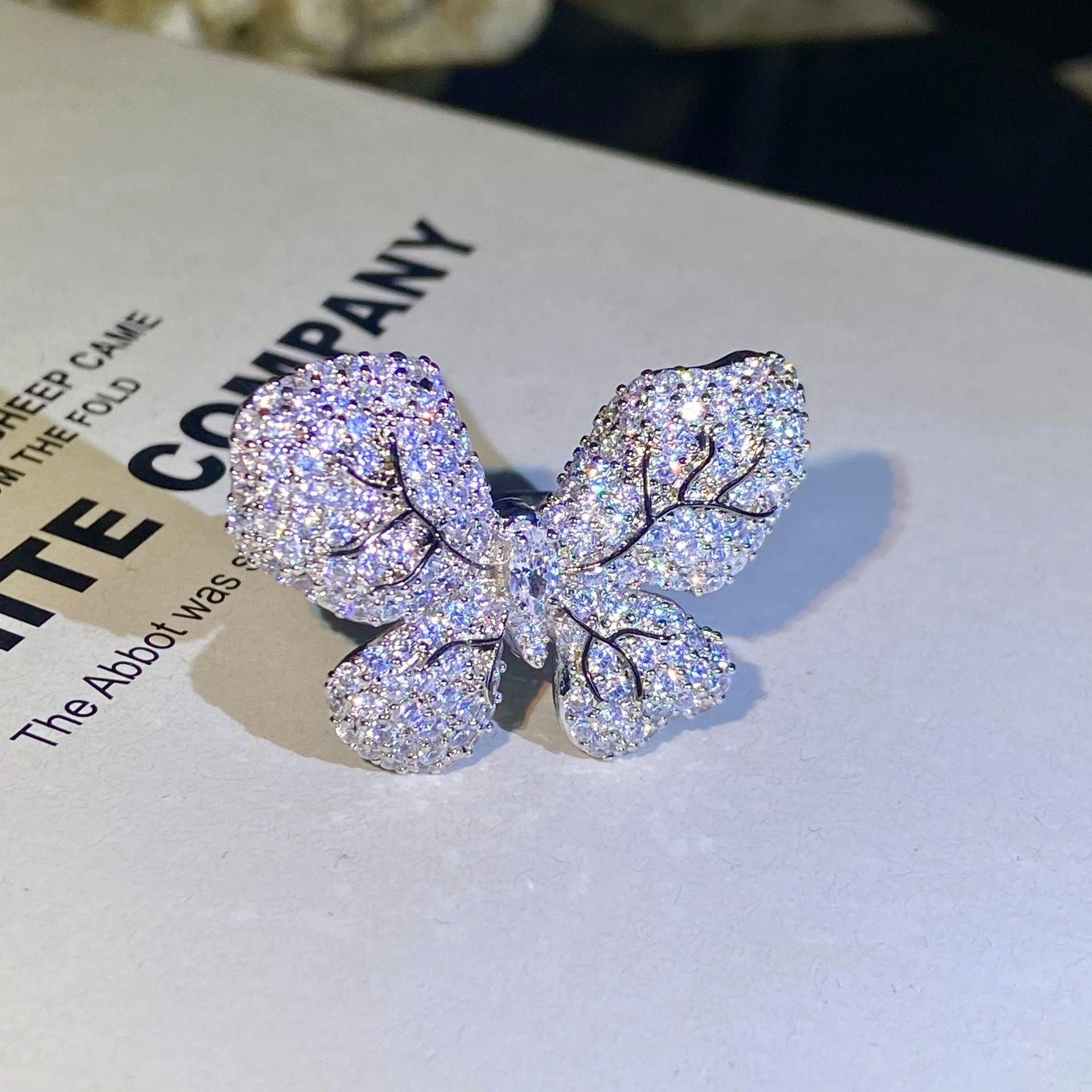 Atmospheric Diamond Temperament Female Group Inset Zircon Butterfly Opening Ring Jewelry