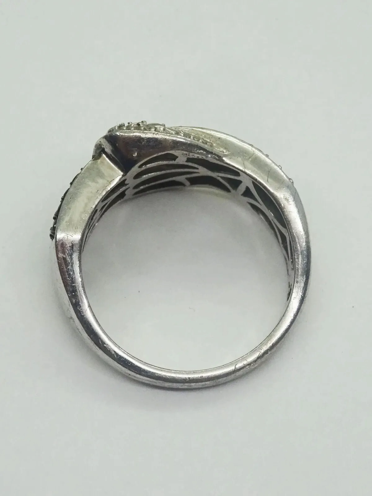 Black &amp; White Stones Buckle Ring Sterling Silver Size 7