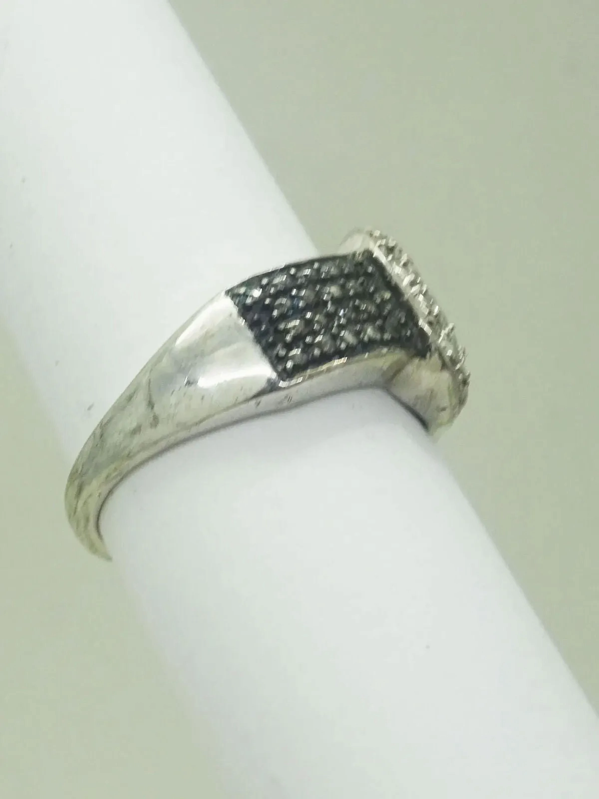 Black &amp; White Stones Buckle Ring Sterling Silver Size 7