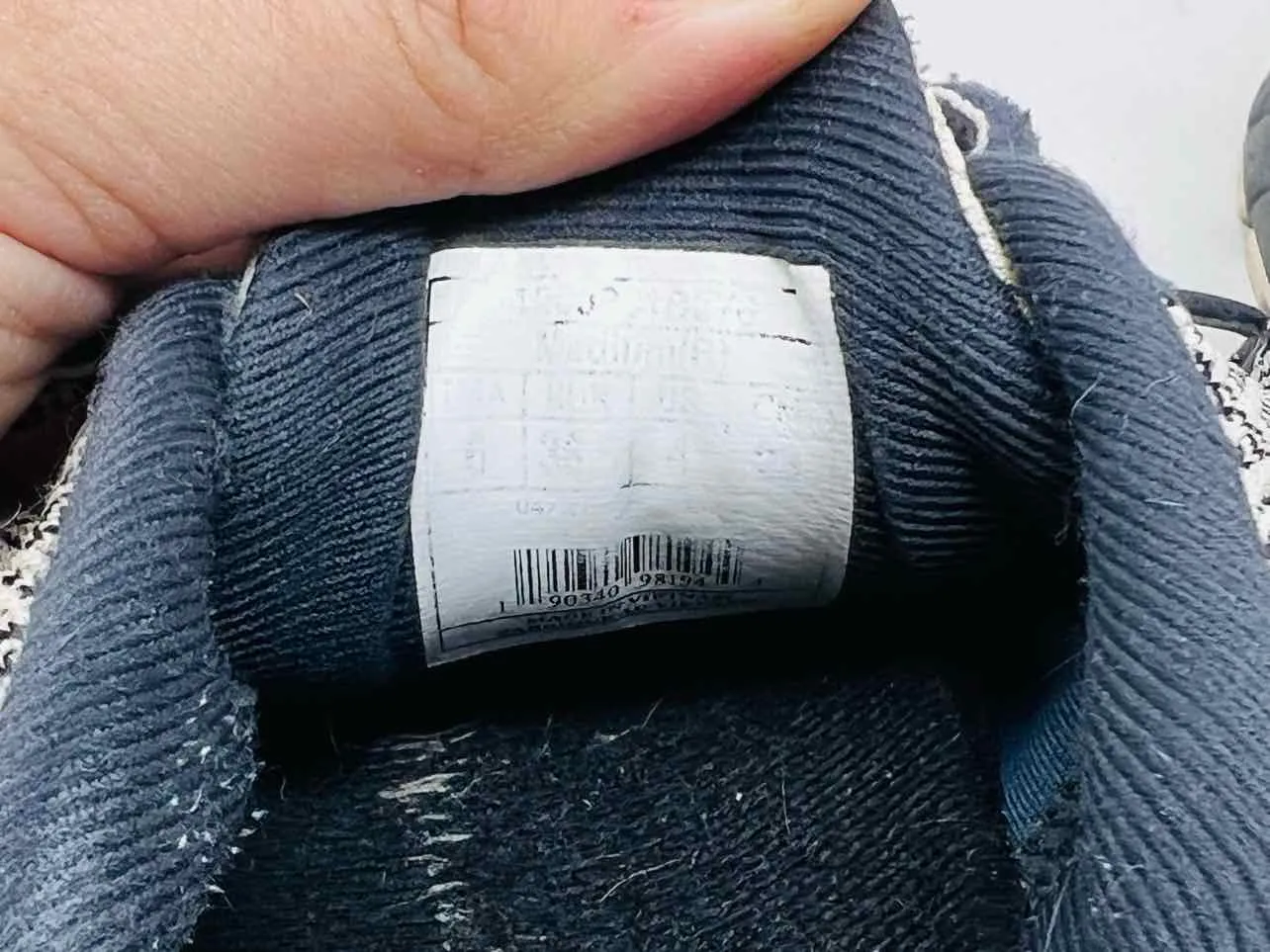 Brooks Größe 6 Beige/Grau Druck AS IS Schuhe Sneakers