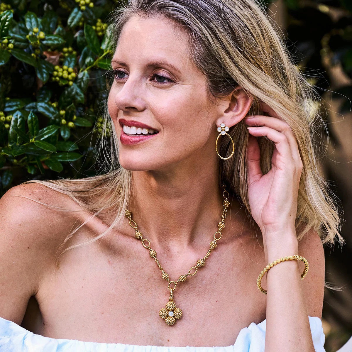 CAPUCINE DE WULF - BERRY CLOVER TEARDROP EARRINGS