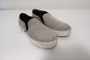 Celine Skate Slip-On Sneakers Weiß/Schwarz Mikrokariertes Canvas Größe 37.5