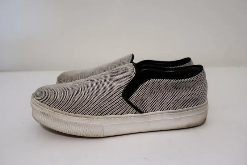 Celine Skate Slip-On Sneakers Weiß/Schwarz Mikrokariertes Canvas Größe 37.5