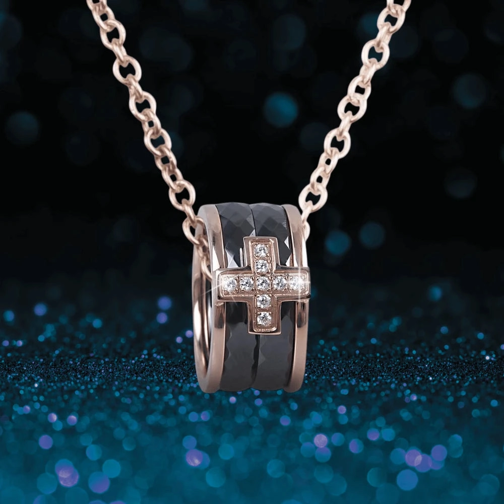 Ceramica Cross Pendant