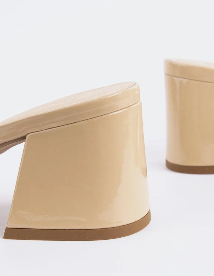 Clarabelle Nude Patent