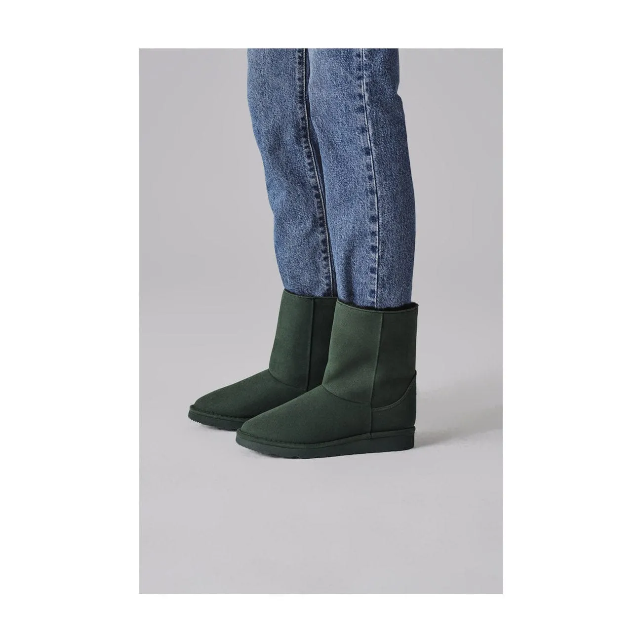 Klassische Unisex Vegane Kunstpelz gefütterte Stiefel | Mehrere Farben