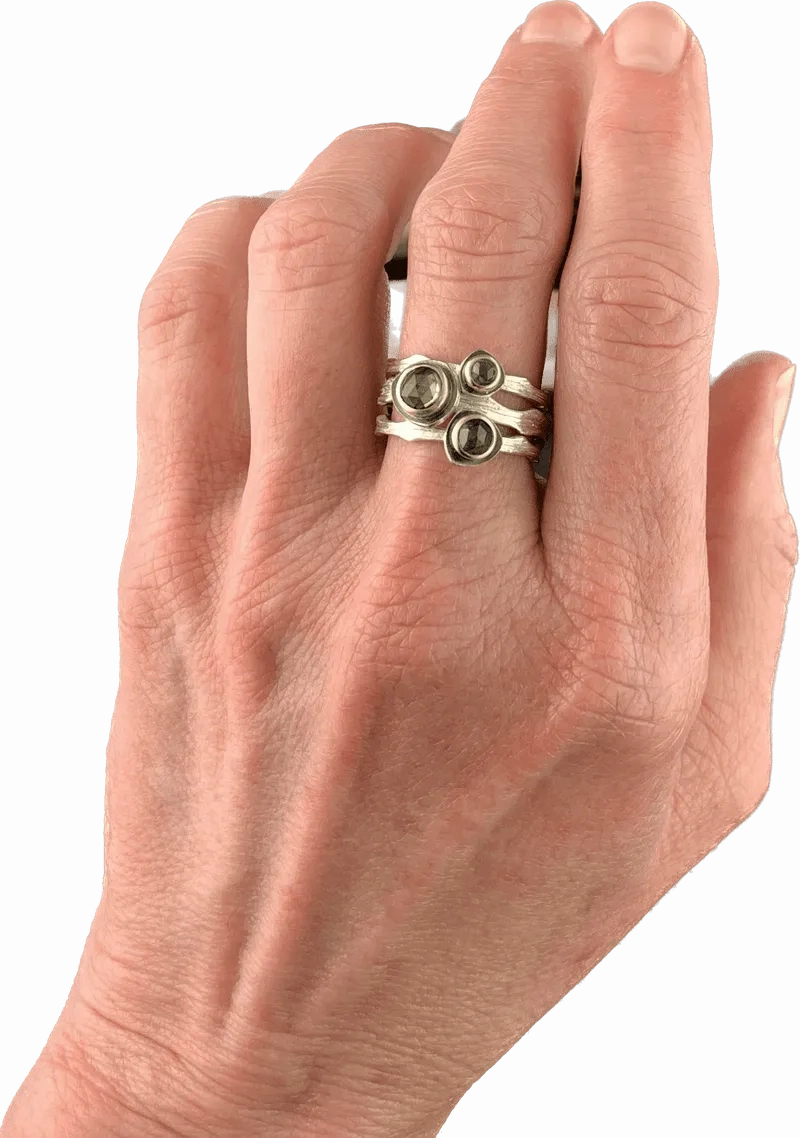 Cloud Forest Rose Cut Peridot Stacking Ring - Bright