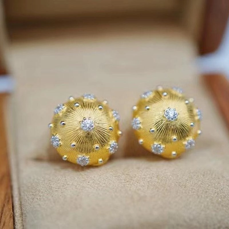 Colorful Electric Gold Textured Carving Gold Temperament Versatile Earrings