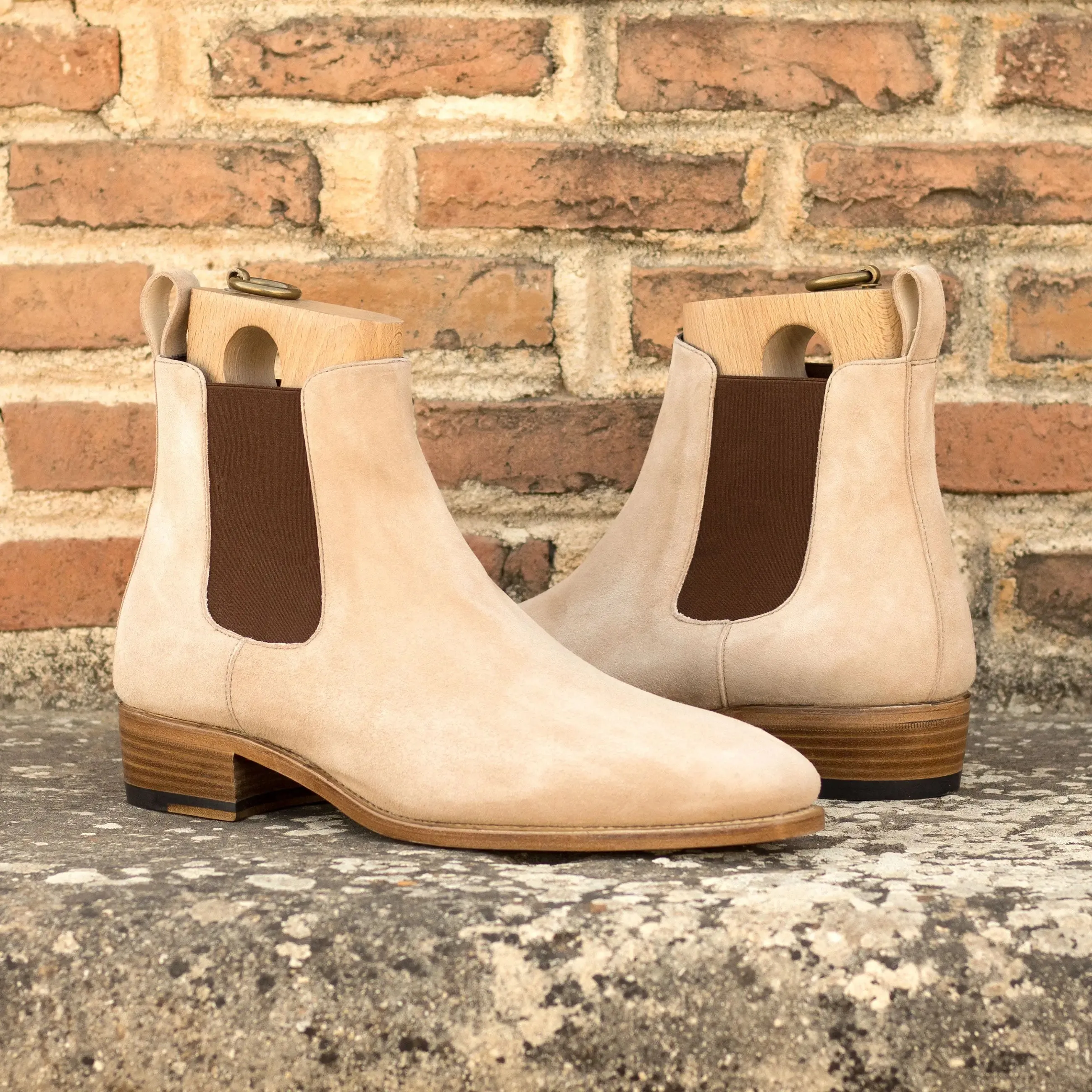 Dapperfam Schuhe DapperFam Monza in Graubraun Herren Italienisches Wildleder Chelsea Boot