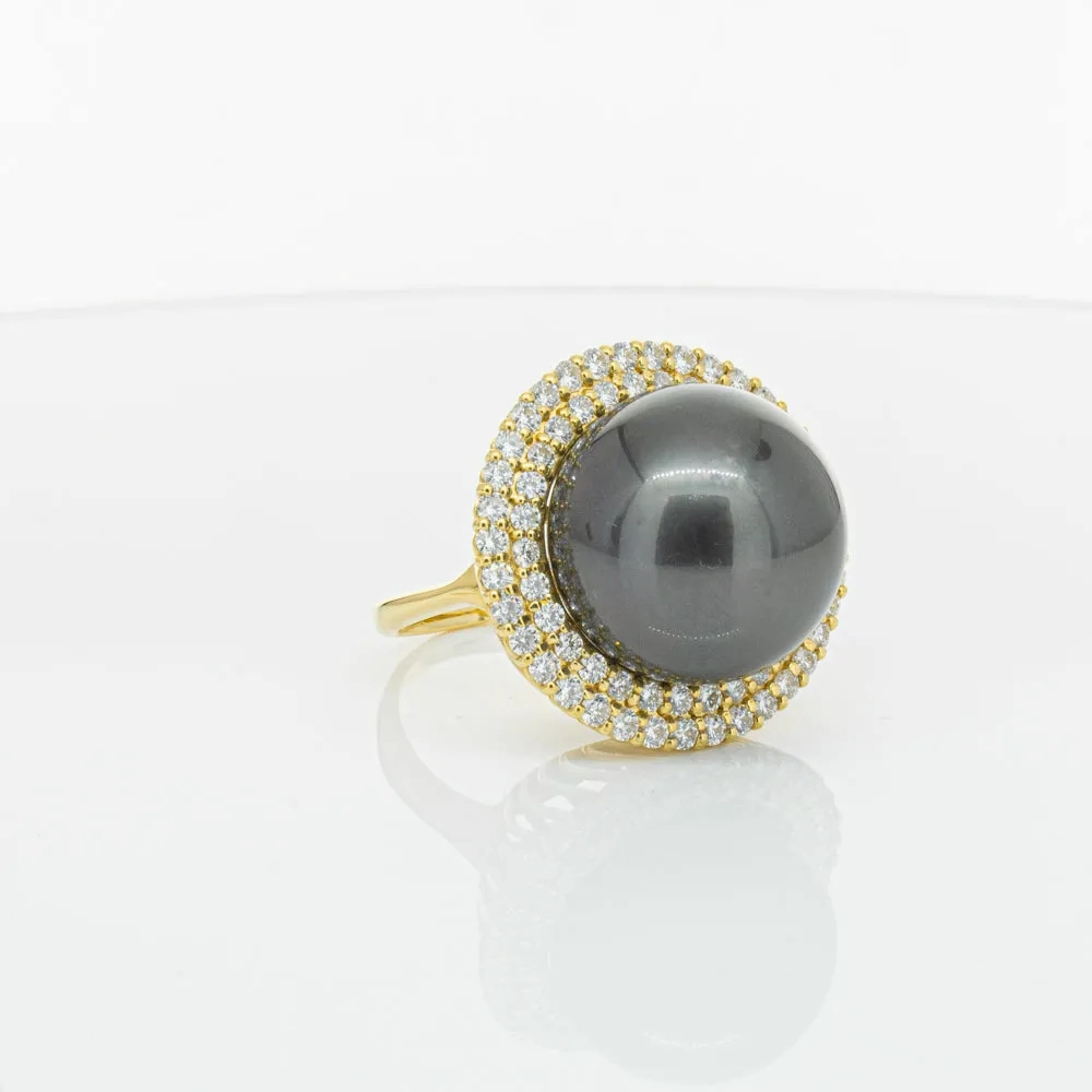 Deja Vu 18ct Yellow Gold 16mm Black Pearl &amp; Diamond Ring
