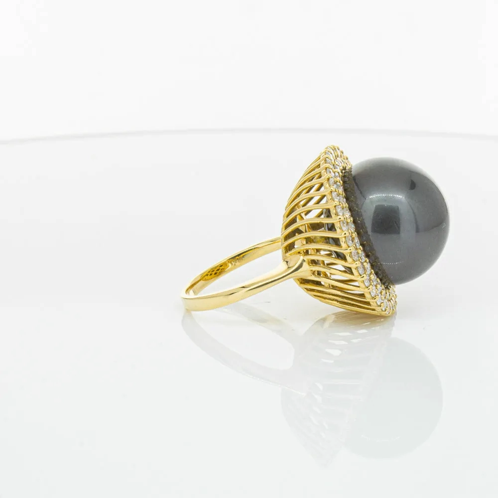 Deja Vu 18ct Yellow Gold 16mm Black Pearl &amp; Diamond Ring