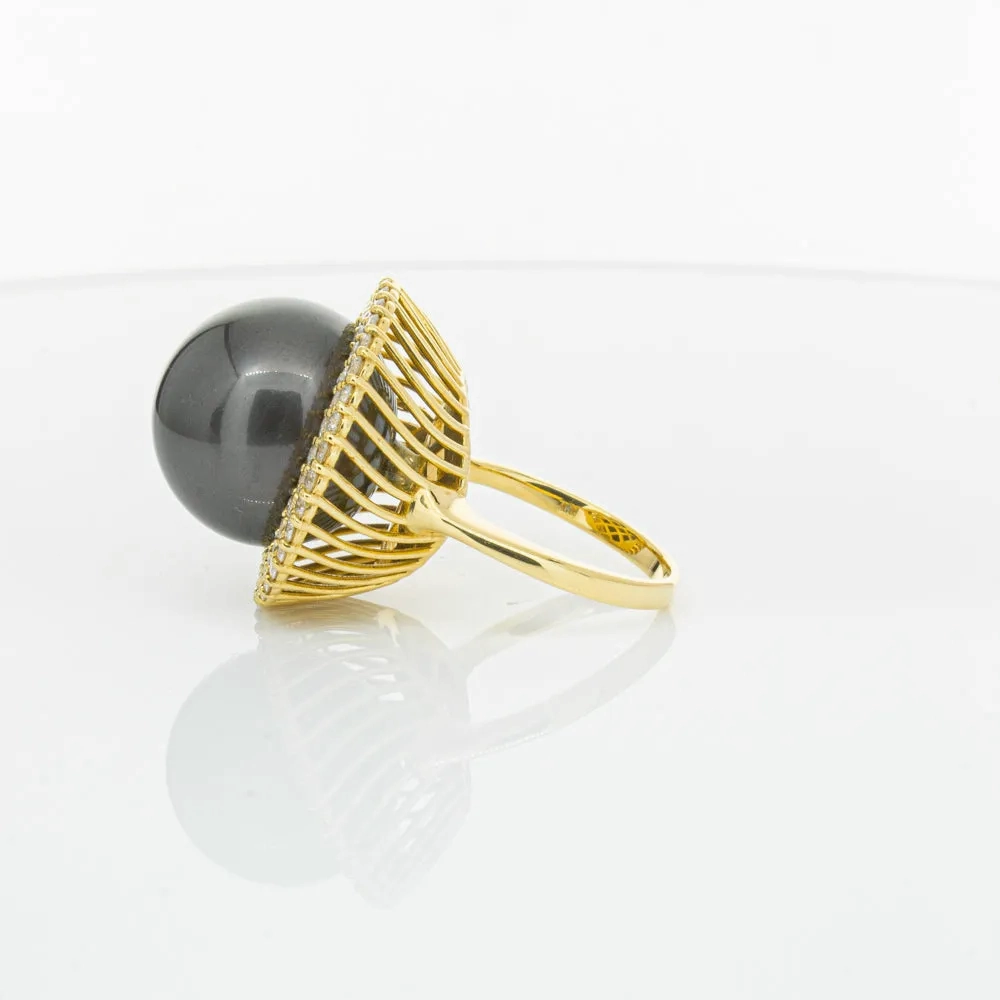 Deja Vu 18ct Yellow Gold 16mm Black Pearl &amp; Diamond Ring
