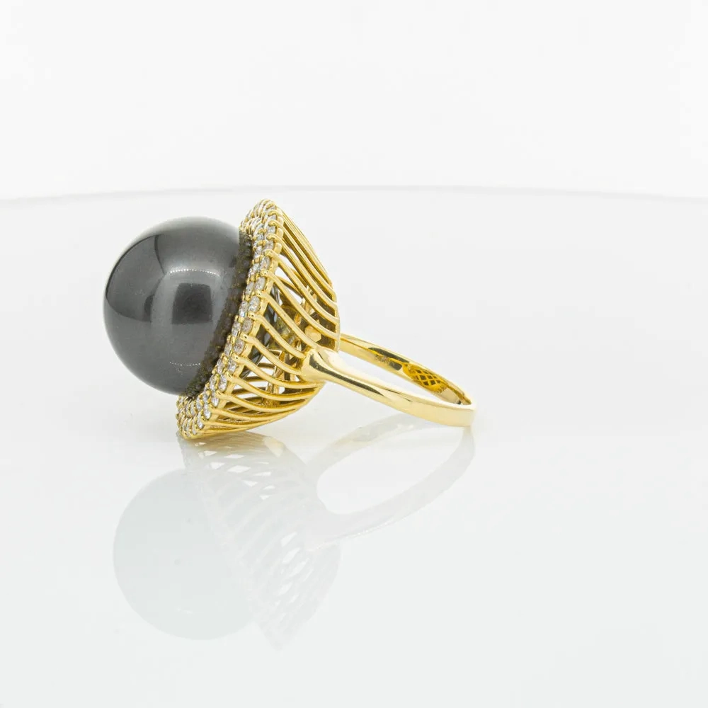 Deja Vu 18ct Yellow Gold 16mm Black Pearl &amp; Diamond Ring