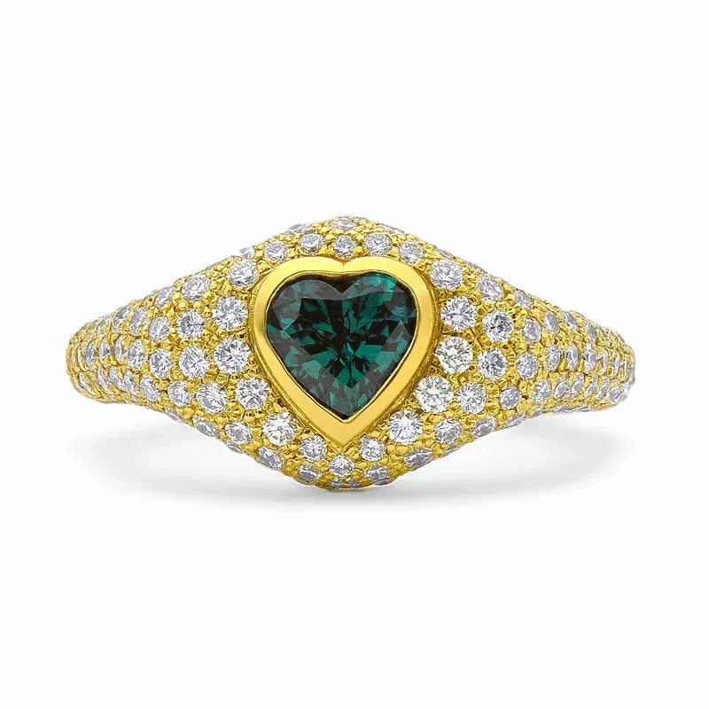 Dusted Amore Alexandrite Signet Ring