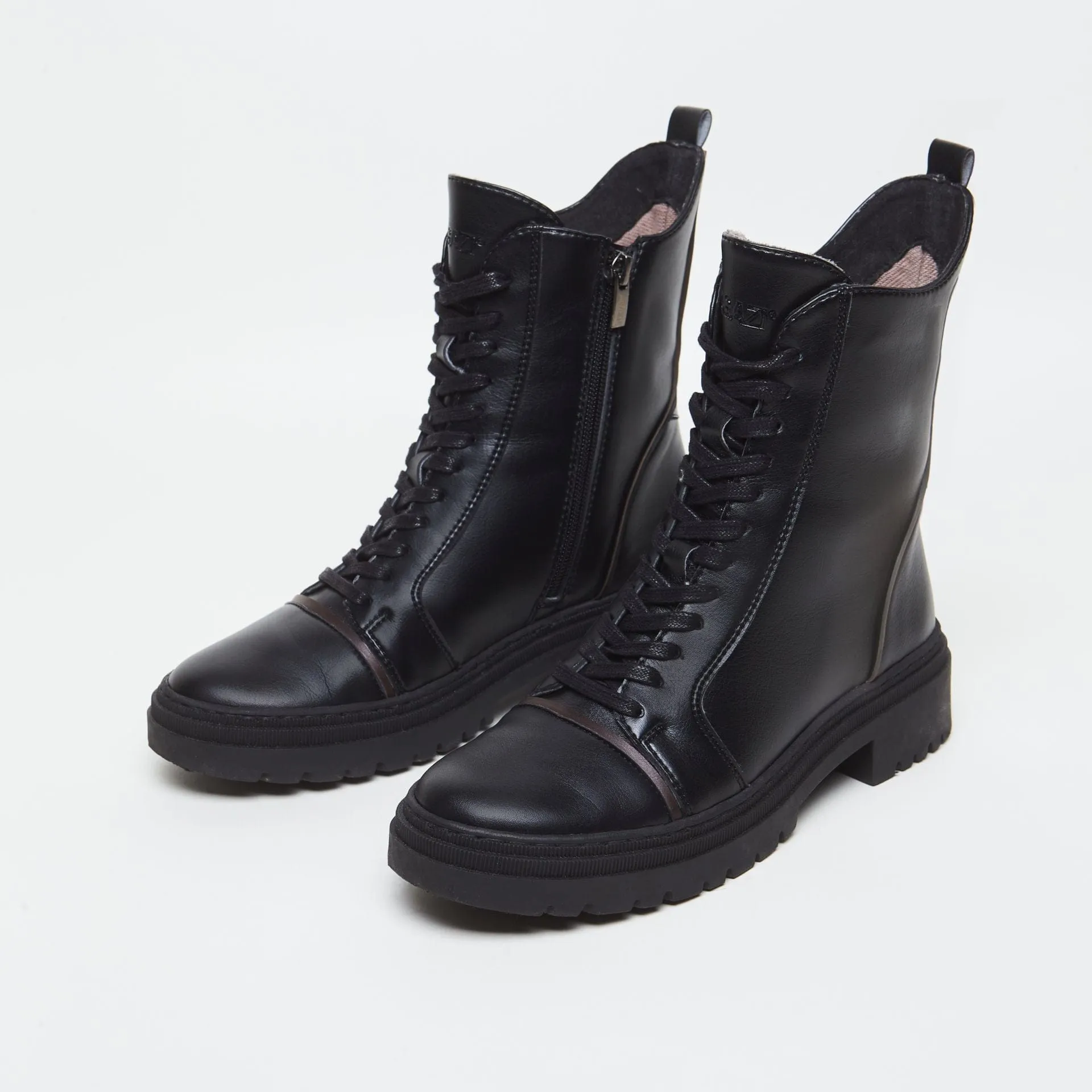 Edi Vegan Leder Knöchelstiefel | Schwarz