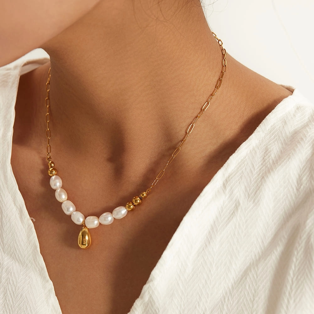 Elegant Pearl Pendant Necklace with Gold Drop 
