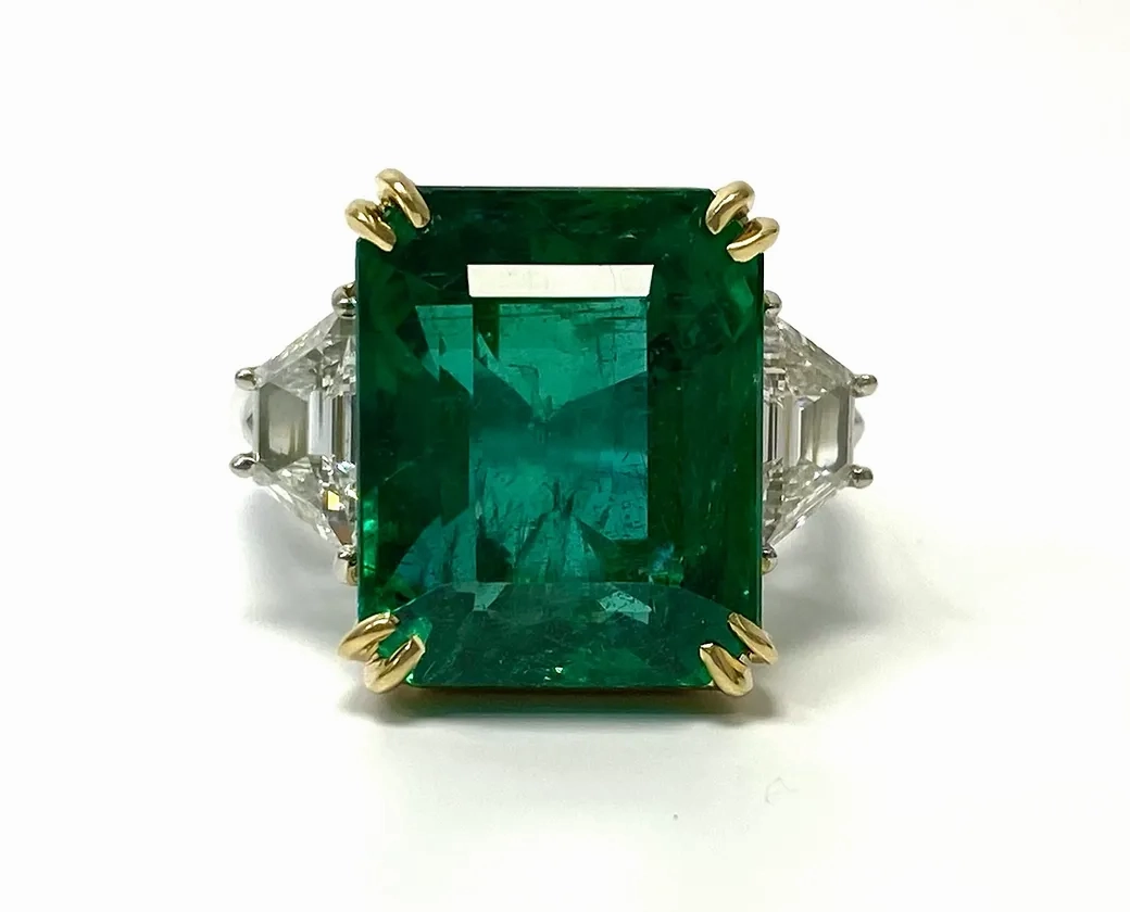 EMERALD RING 11.99 CRT