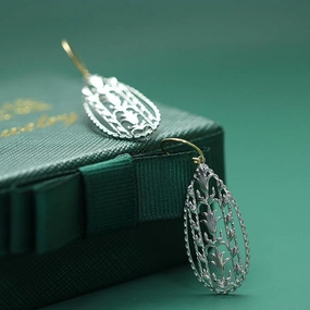 Exquisite Hollow 925 Silver Color Separation Eardrop With High Sense 