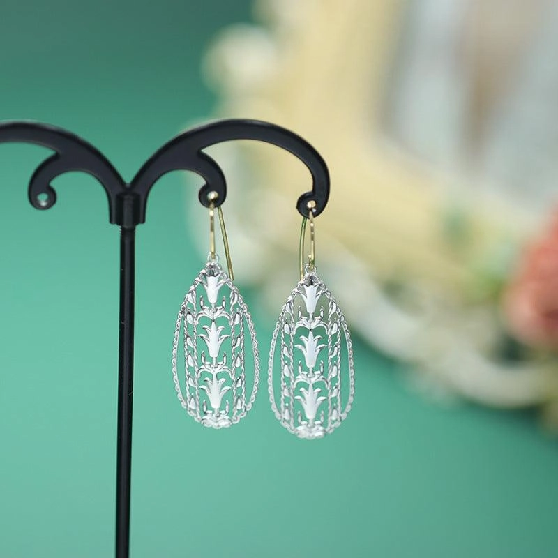 Exquisite Hollow 925 Silver Color Separation Eardrop With High Sense