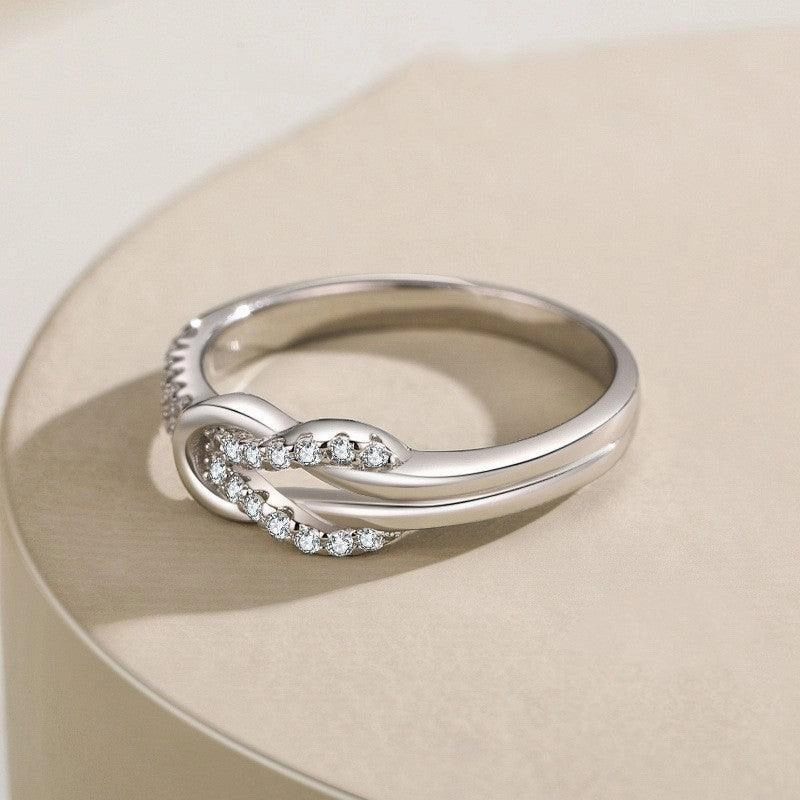Fashion Knot High-end Light Luxury Cross Ring