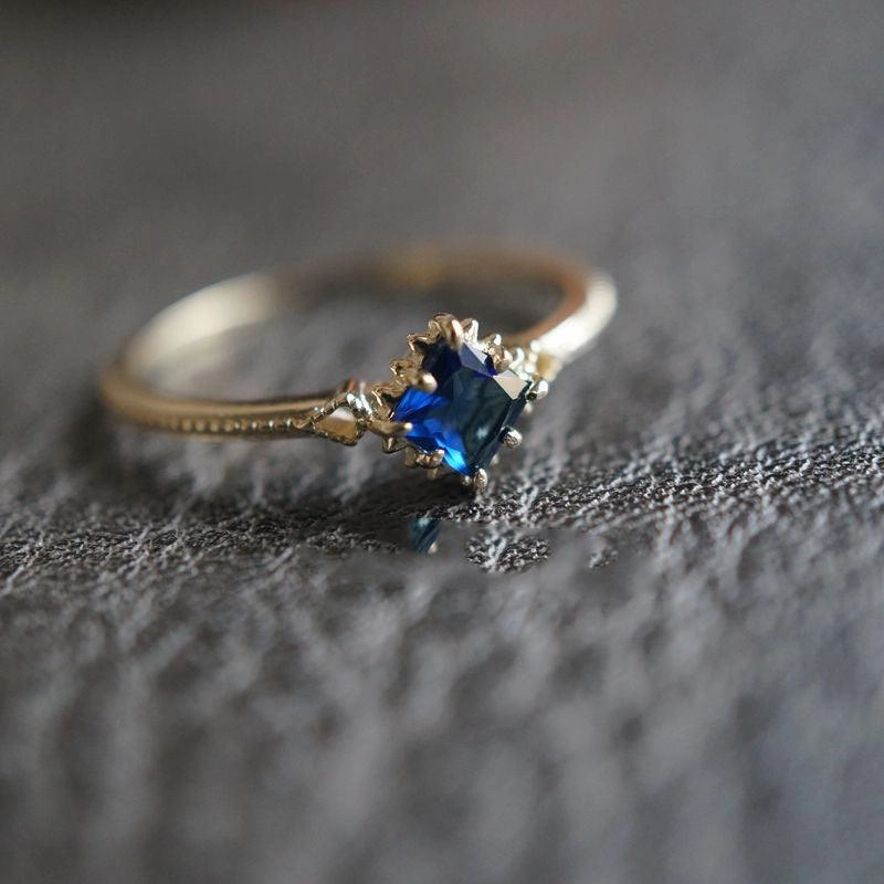 Fashion Personality Simple Zirconium Gold Plated Ring