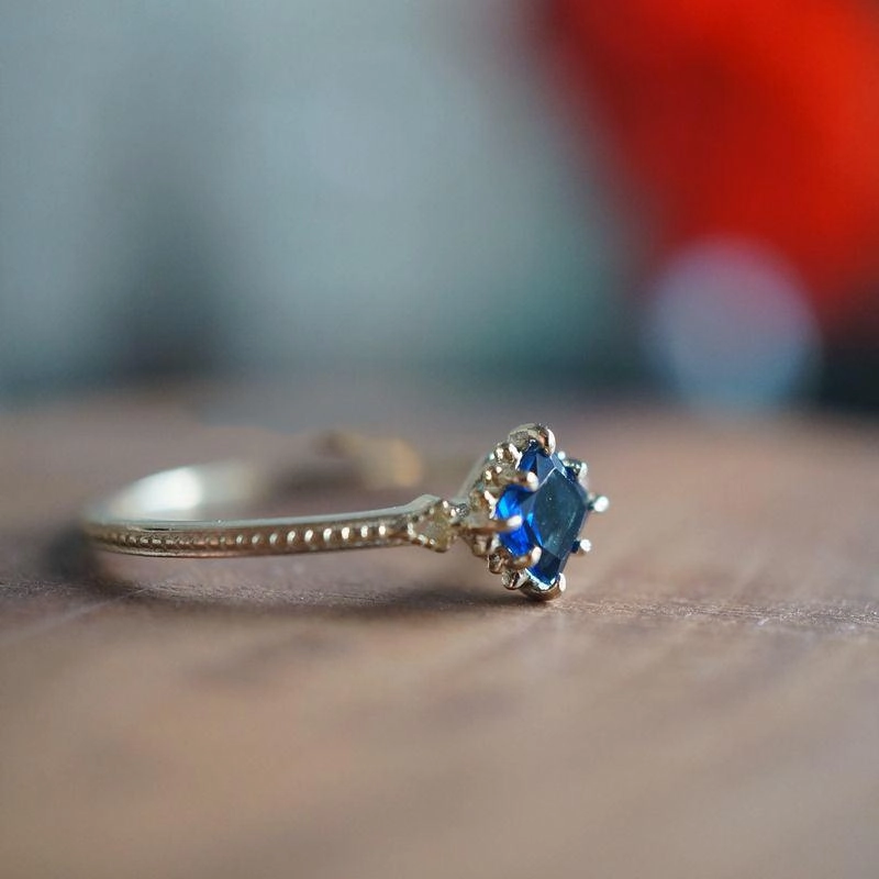 Fashion Personality Simple Zirconium Gold Plated Ring
