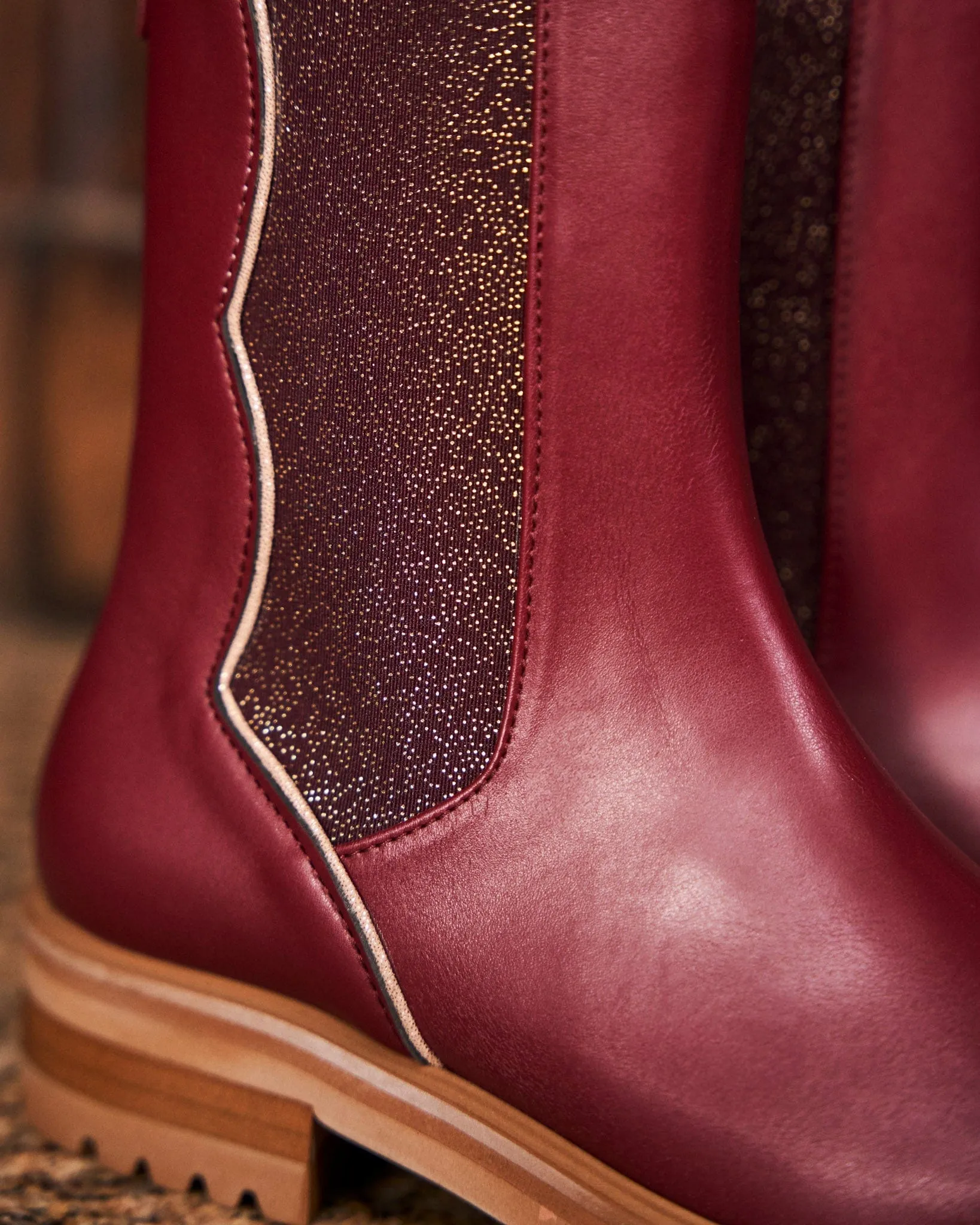 Vergängliche Recycelte Vegane Wildleder Chelsea Stiefel | Grand Cru
