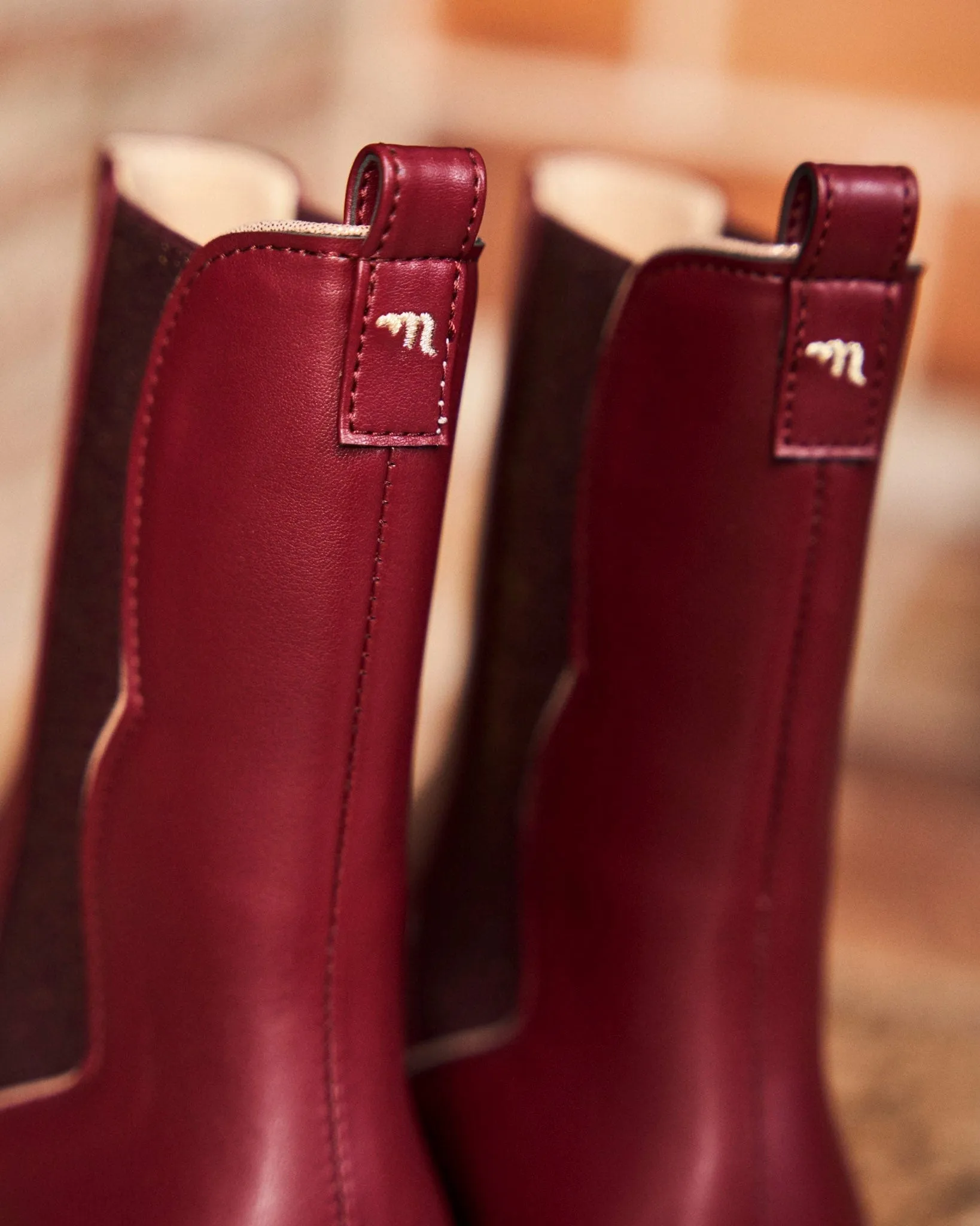 Vergängliche Recycelte Vegane Wildleder Chelsea Stiefel | Grand Cru