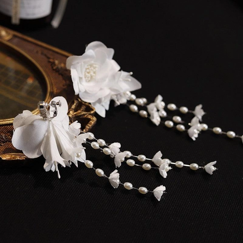 French Satin Three-dimensional Camellia Beaded Lily Of The Valley Bud Ear Clip