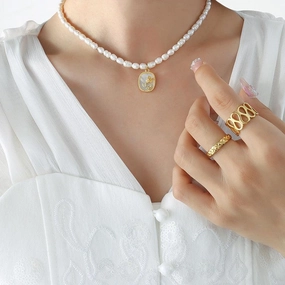 Fresh Water Pearl Chain Oval Brand Inlaid Zircon Color Shell Embossed Flower Necklace 