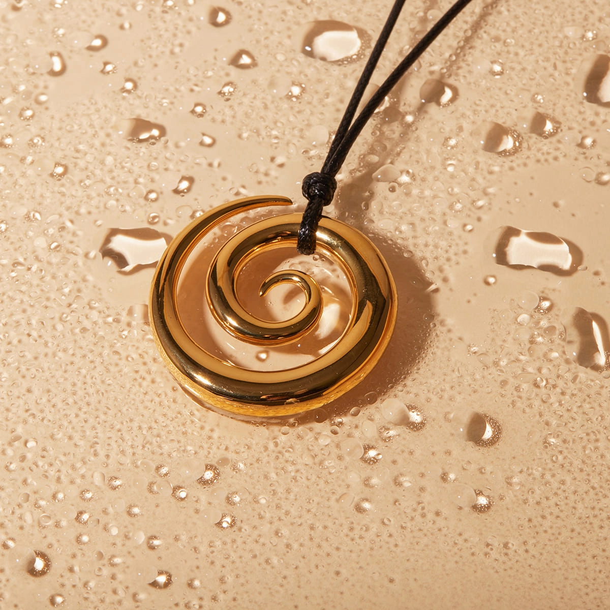Gold Black Rope Spiral Circle Pendant Necklace 