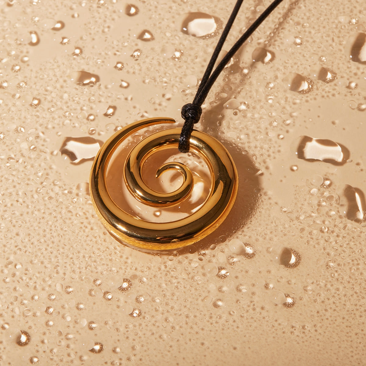 Gold Black Rope Spiral Circle Pendant Necklace 