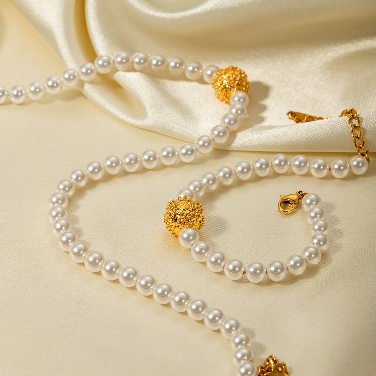 Gold Plated Stainless Steel Pearl Flower Ball Bracelet