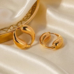 Gold-Plated Stainless Steel Water Drop Earrings with Vintage O-Shaped Pendant 