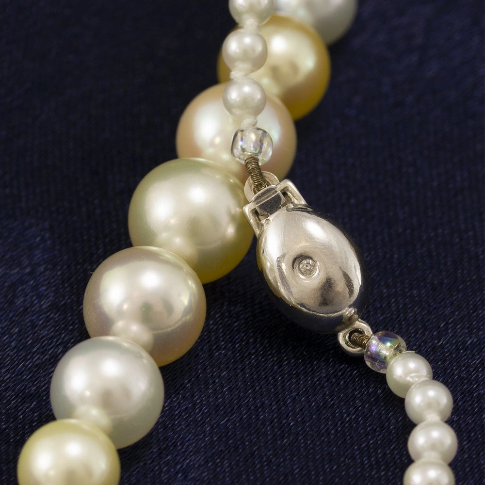 Graduated Natural Pastel Coloured Cultured Akoya Pearl Bracelet