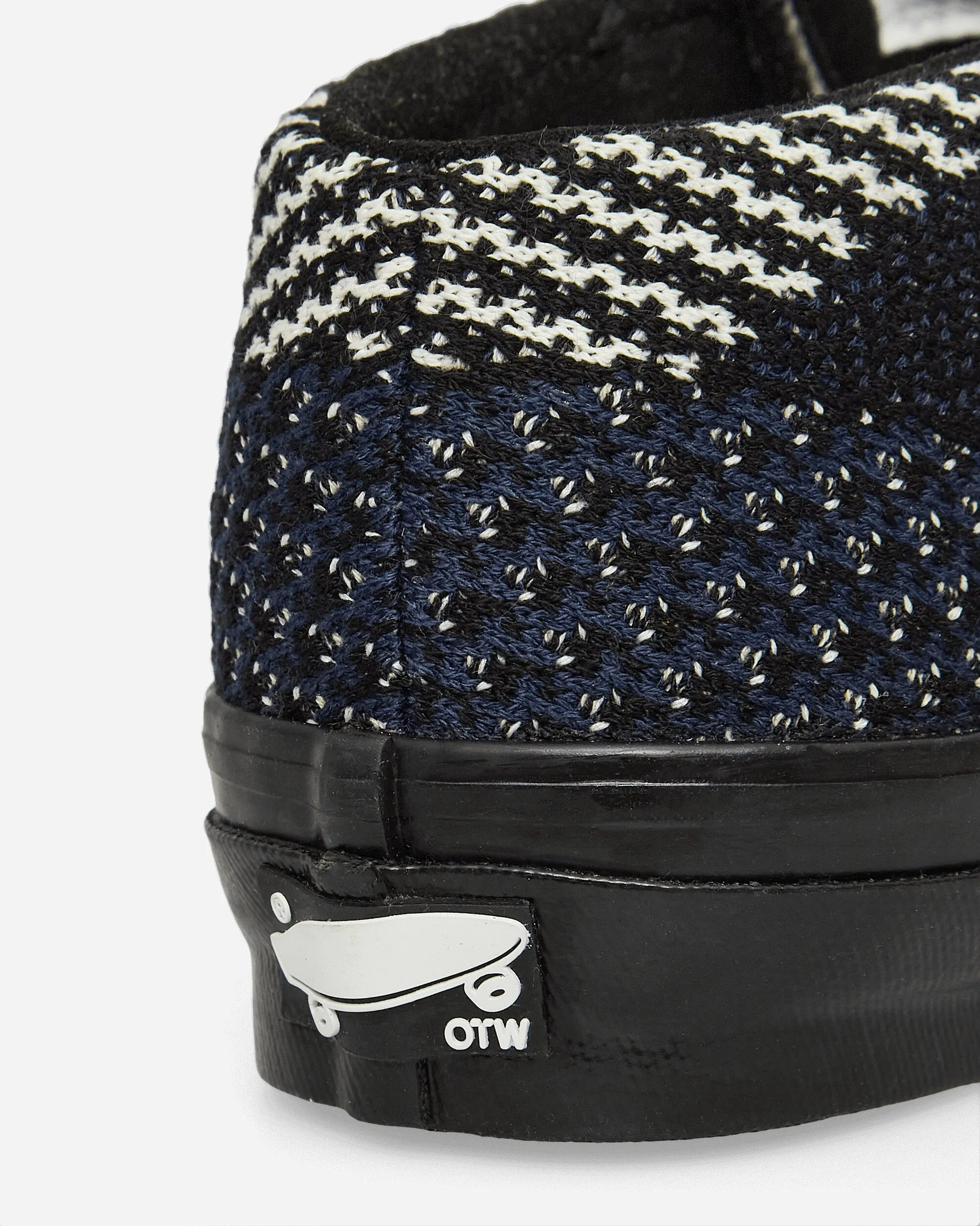 Half Cab Reissue 33 EK Sneakers Weltraum