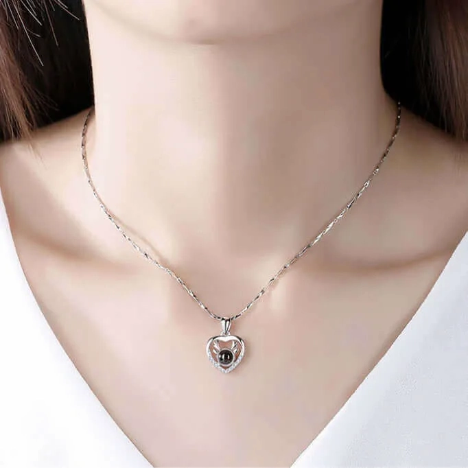 Heart Shaped Love Reindeer Projection Necklace