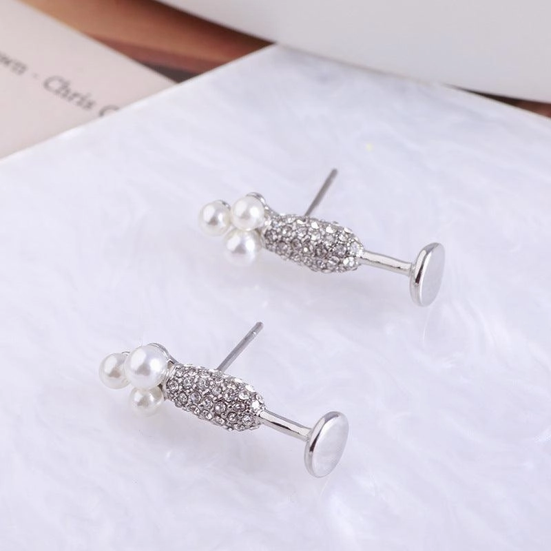 High Cup Earrings With Pearl Inlay Design