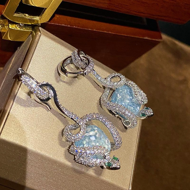 High Grade Sweet Cool Small Crowd Light Luxury Earrings