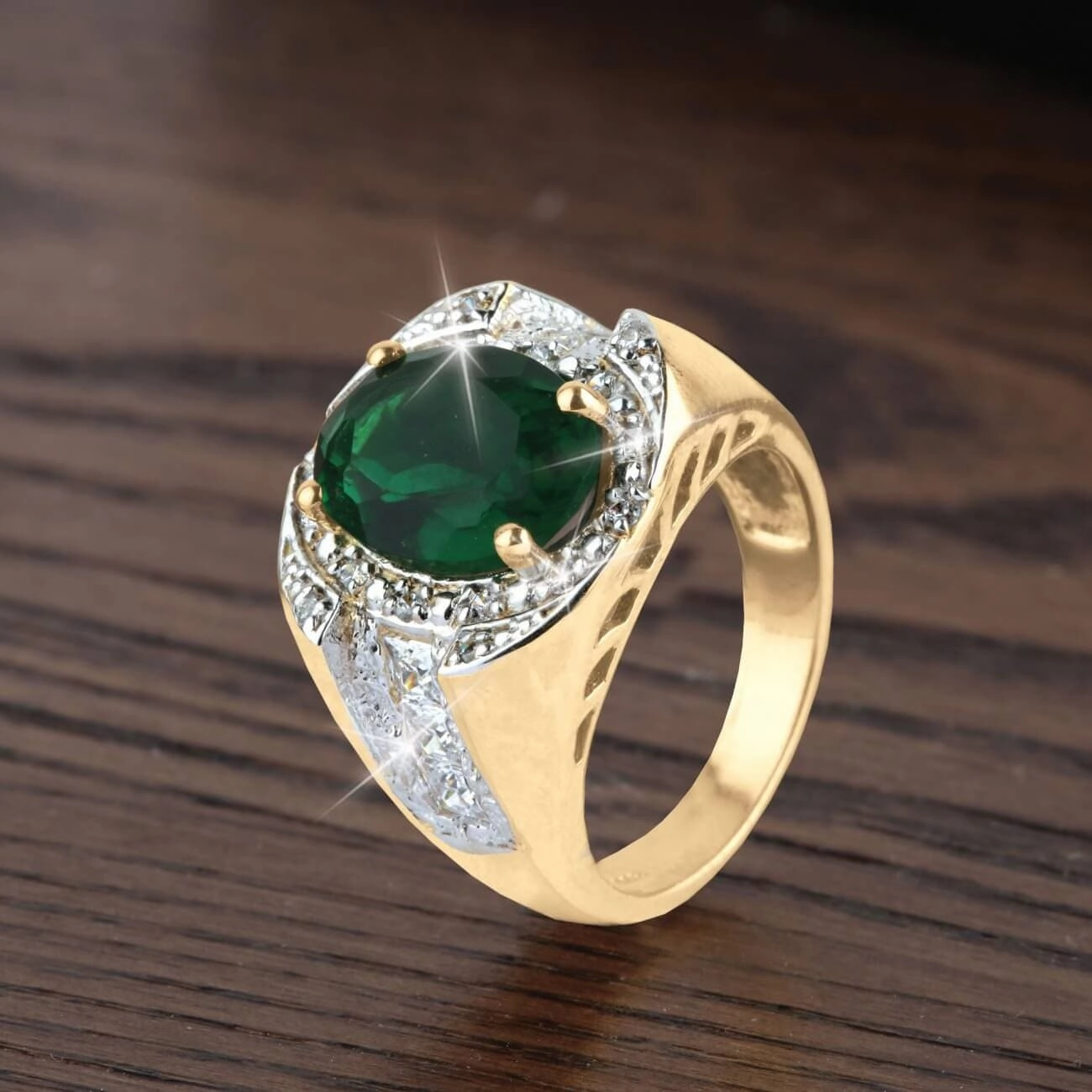 Hunter Green Men's Ring