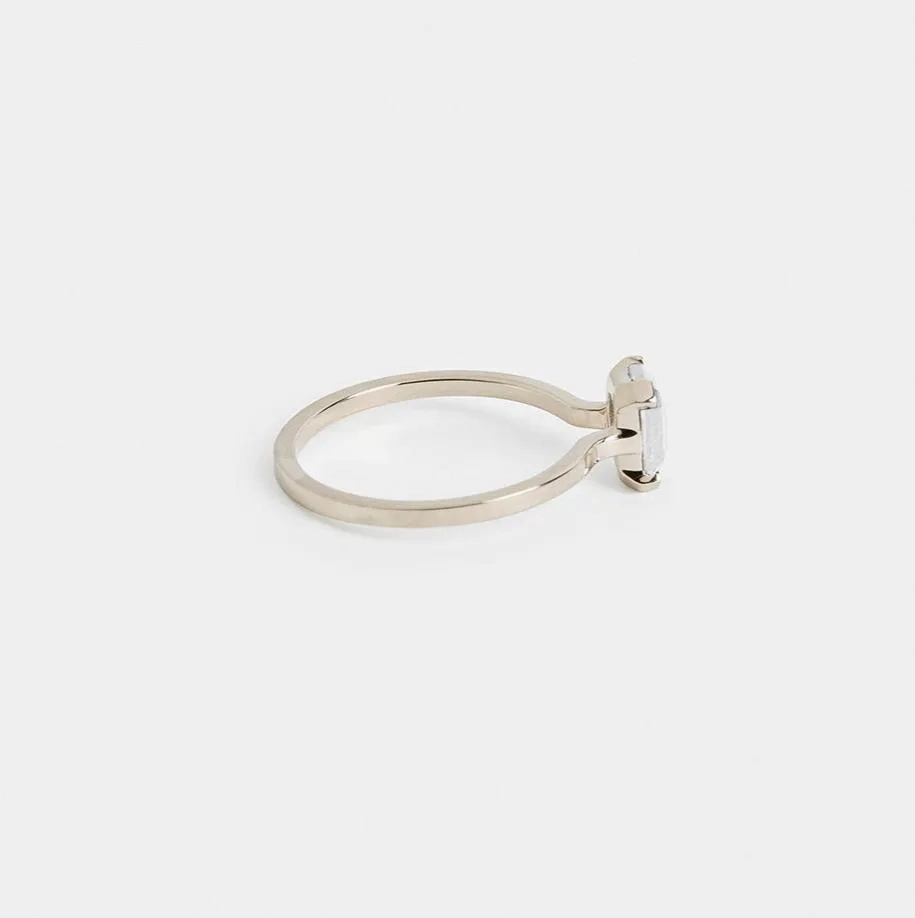 Inga Ring with Salt and Pepper Diamond in Gold