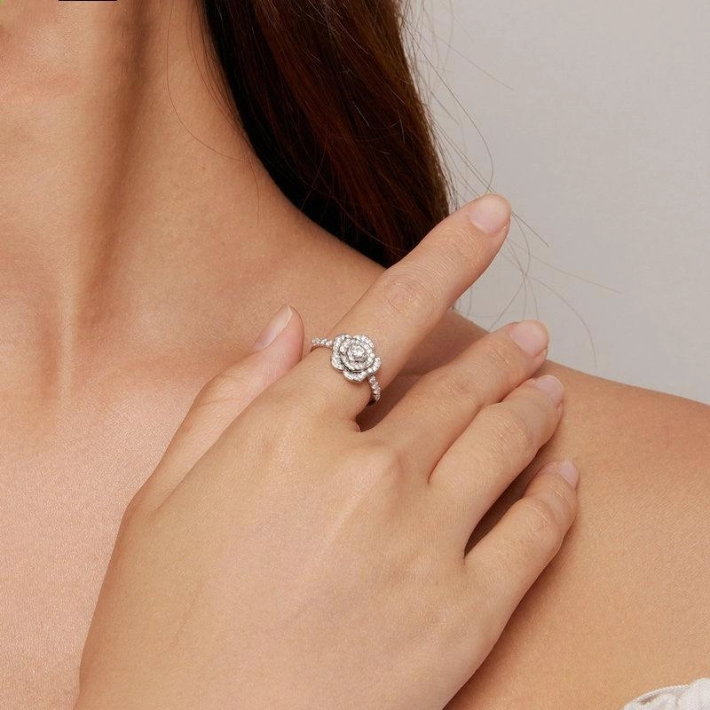 Inlaid Zircon Rose Wedding Ring Advanced Luxury Style Bracelet