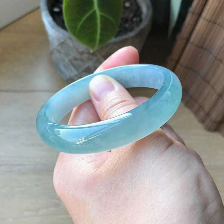 Jade Chalcedony Sea Blue Treasure Narrow Bracelet